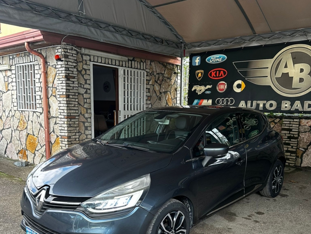 RENAULT CLIO